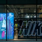 trang trí mặt tiền cửa hàng