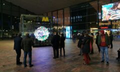 Bức tường 3D Hologram ngoạn mục ở Rotterdam, Hà Lan